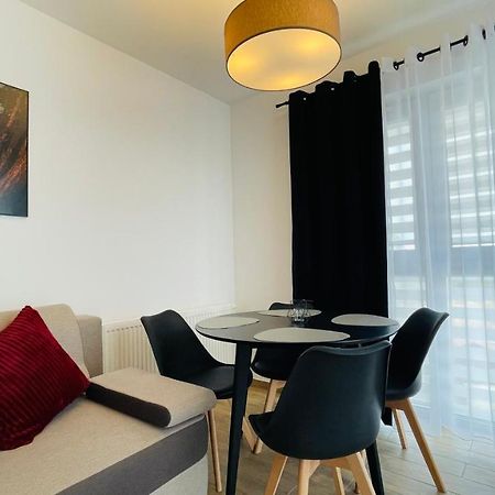 Apartamenty Na Wiejskiej أوسترونيه مورسكية المظهر الخارجي الصورة