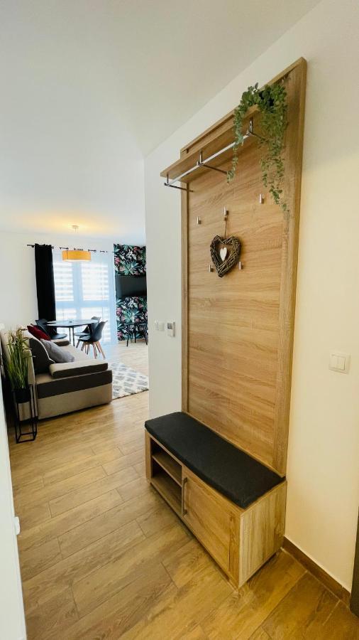 Apartamenty Na Wiejskiej أوسترونيه مورسكية المظهر الخارجي الصورة